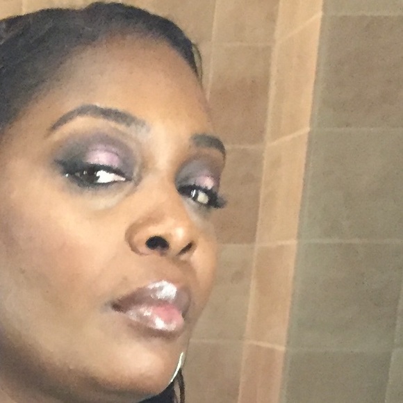 Meet your Posher, Faith - Picture 1 of 1